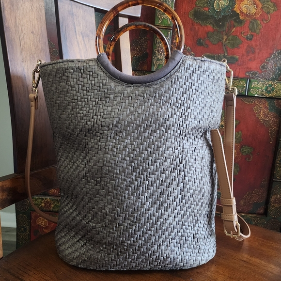 Banana Republic Crossbody Weaved Resort Tote Bag - Picture 2 of 10